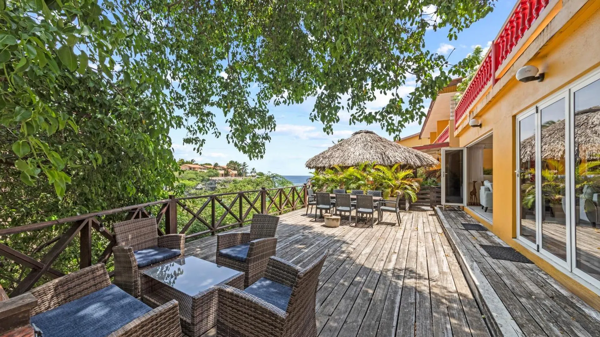 Bahia Apartments & Diving Lagun