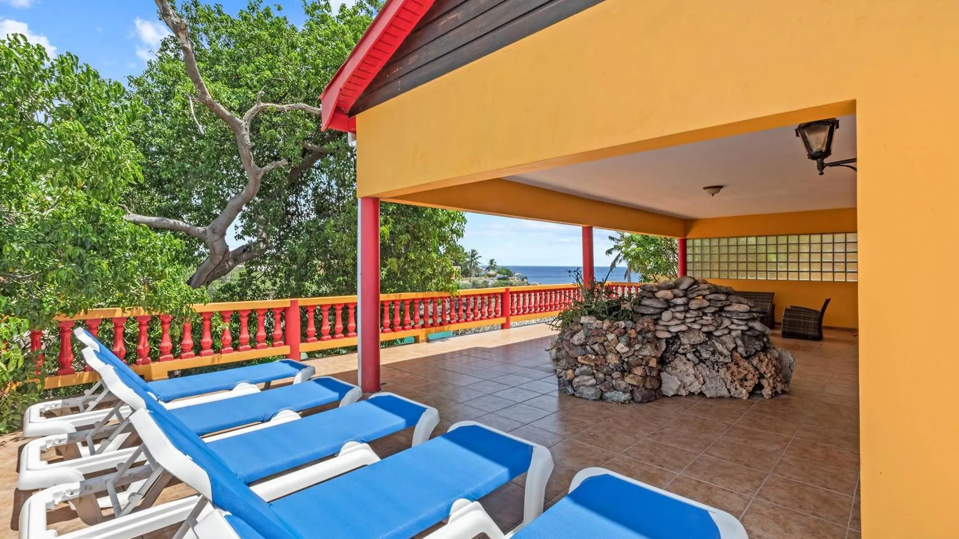 Bahia Apartments & Diving Lagun