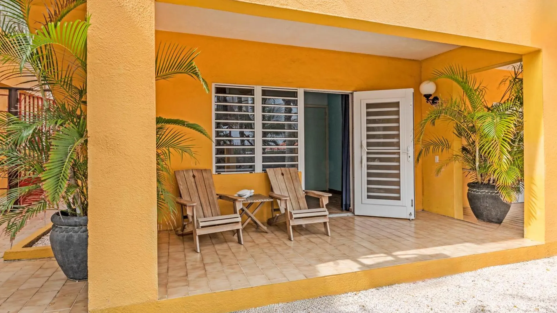 Bahia Apartments & Diving Lagun